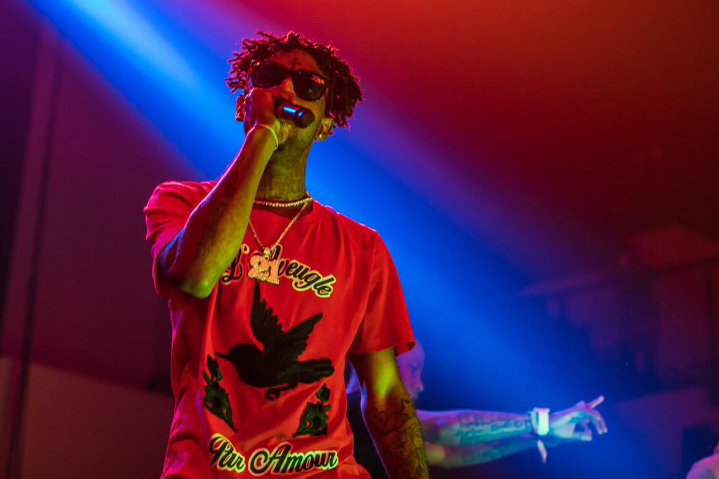 BUKU2017_0312_003248-5711_ALIVECOVERAGE (1)