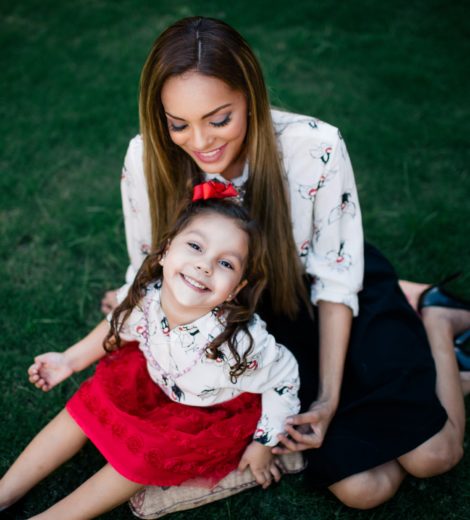 10 Things every mom should have in her purse